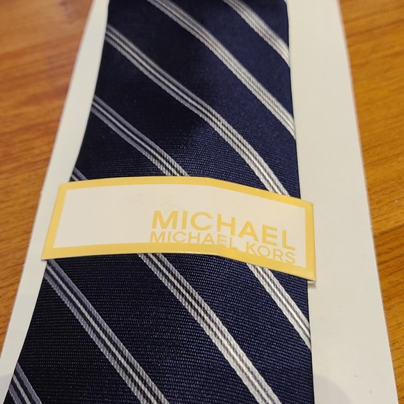 Michael Kors Navy Stripe Tie - Picture 4 of 6